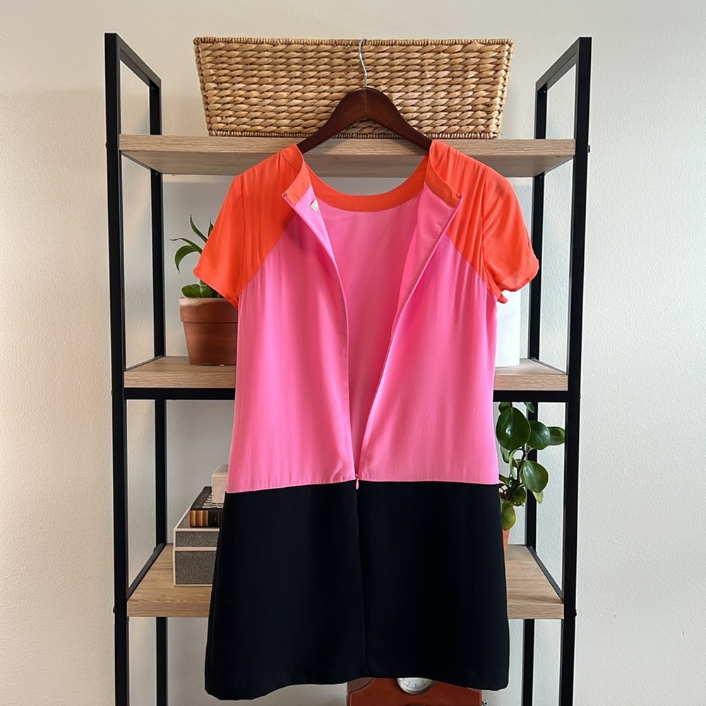 Banana Republic Silk Blend Colorblock Short Sleeve A-Line Knee Length Dress, 4 - Picture 5 of 6